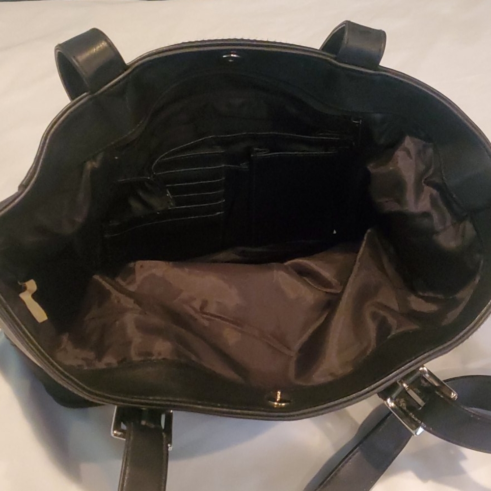 Purse - Picture 4 of 8